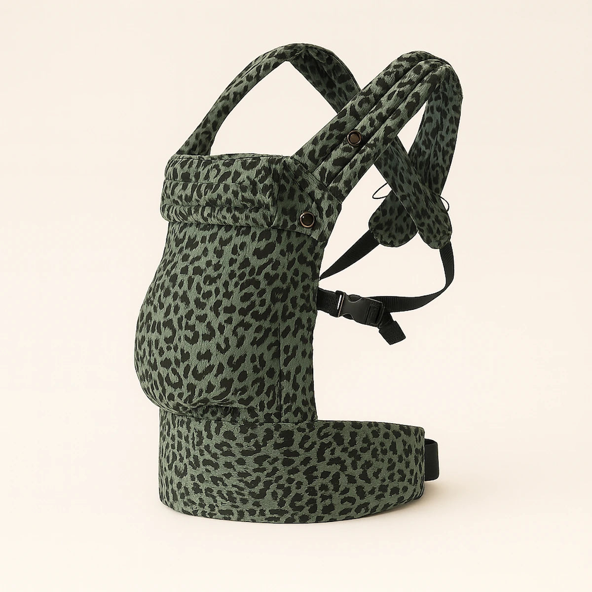 Winter Baby Carrier Backpack – Windproof, Warm & Comfortable for Outdoor Use